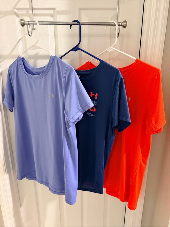 Under Armour Tops - Bundle of Under Armour Women’s Short Sleeve Tees- Lavender, Navy, Bright Orange